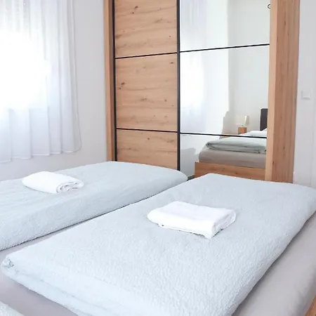 Rio شقة يايتشه